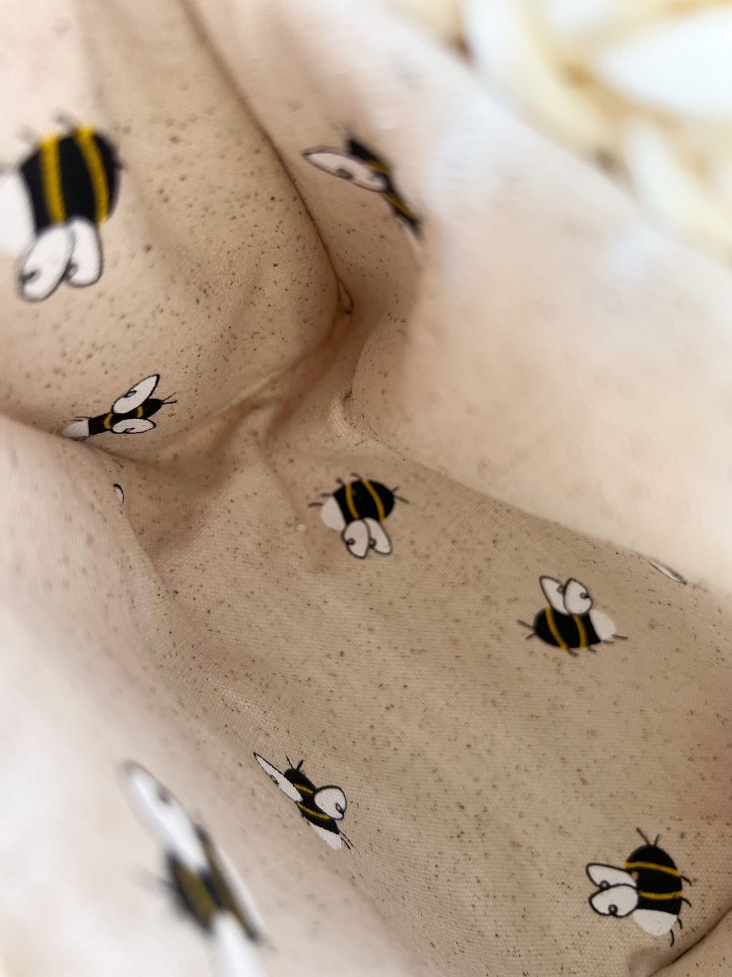 Crochet Handbag | Ivory - Bees