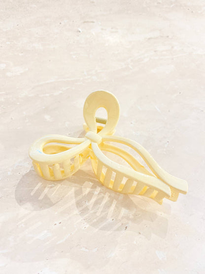 Glossy Bow Claw Clips