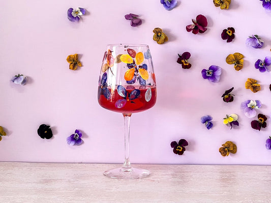 Hand-painted Wine Glass | Viola