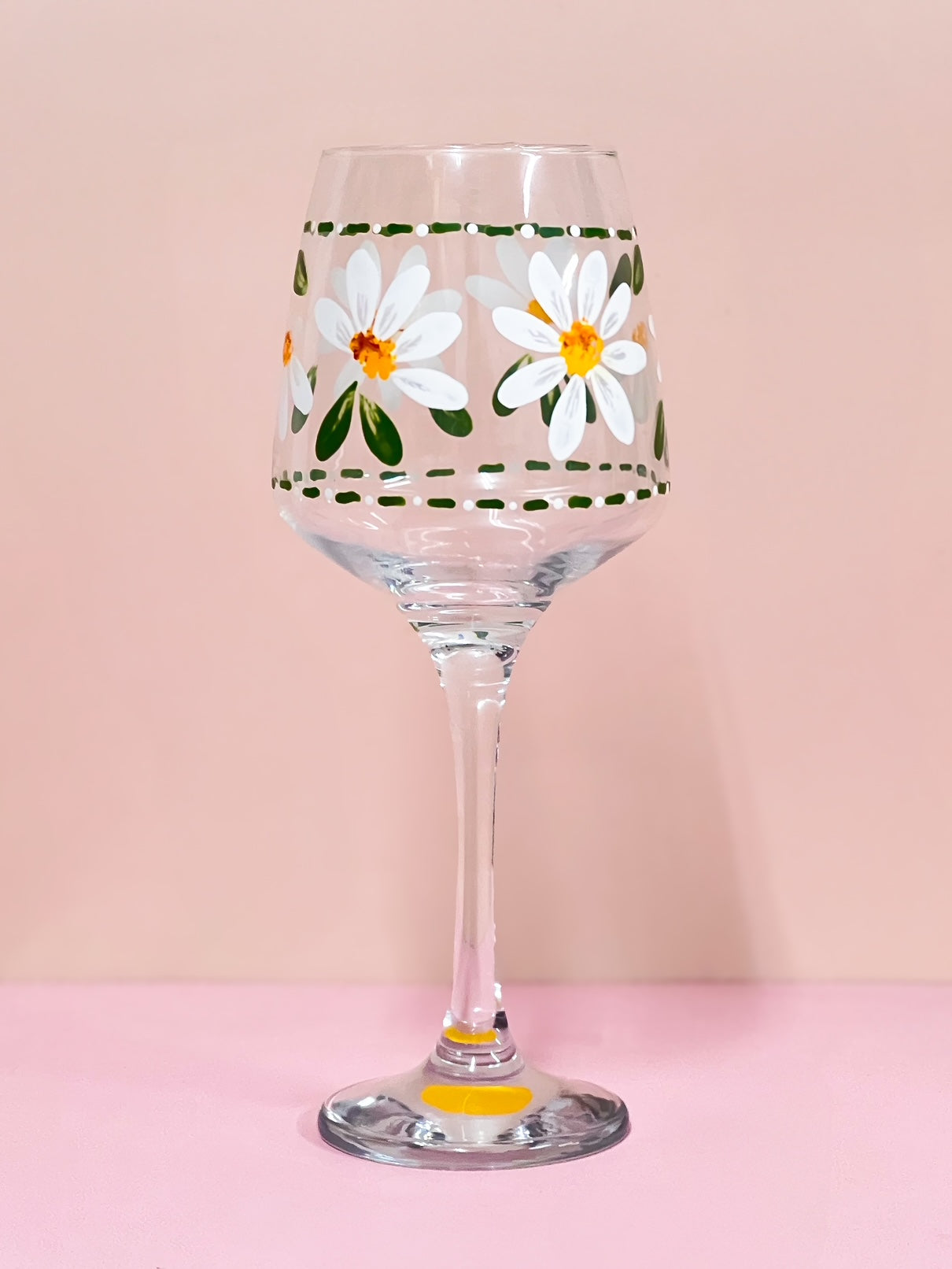 Hand-painted Wine Glass - Marguerite