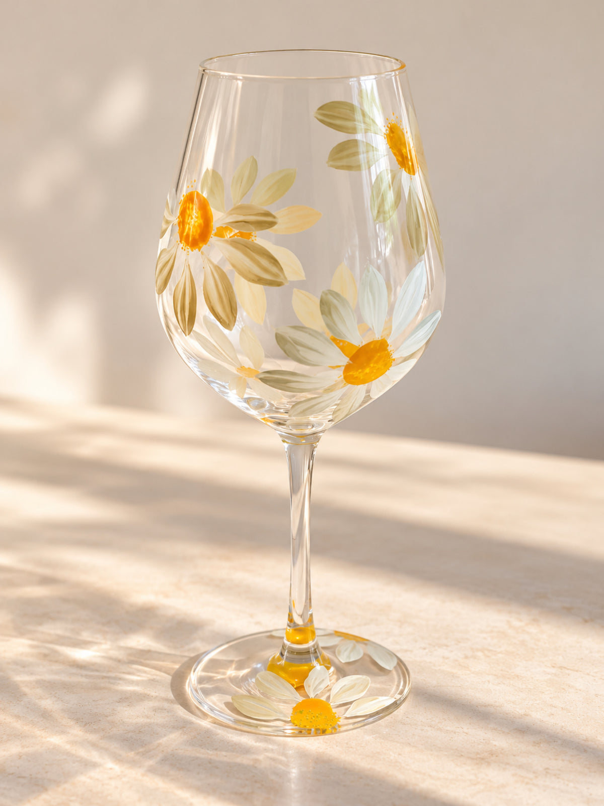 Hand-painted Wine Glass - Daisy