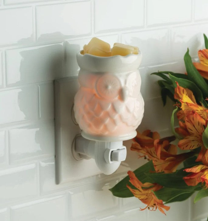 Pluggable Wax Warmer | White Owl