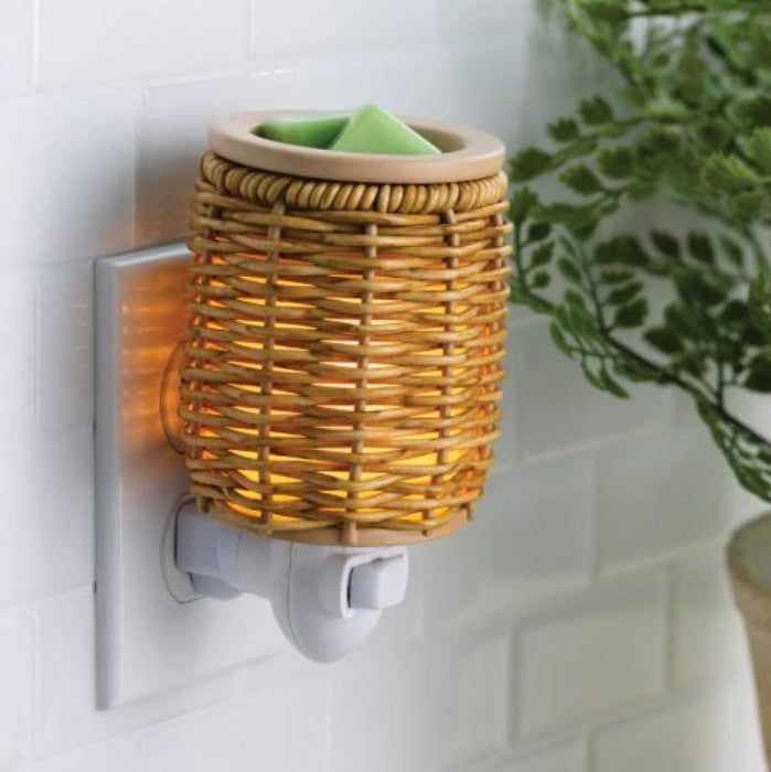 Pluggable Wax Warmer | Wicker Lantern