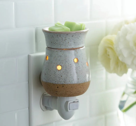 Pluggable Wax Warmer | Rustic White