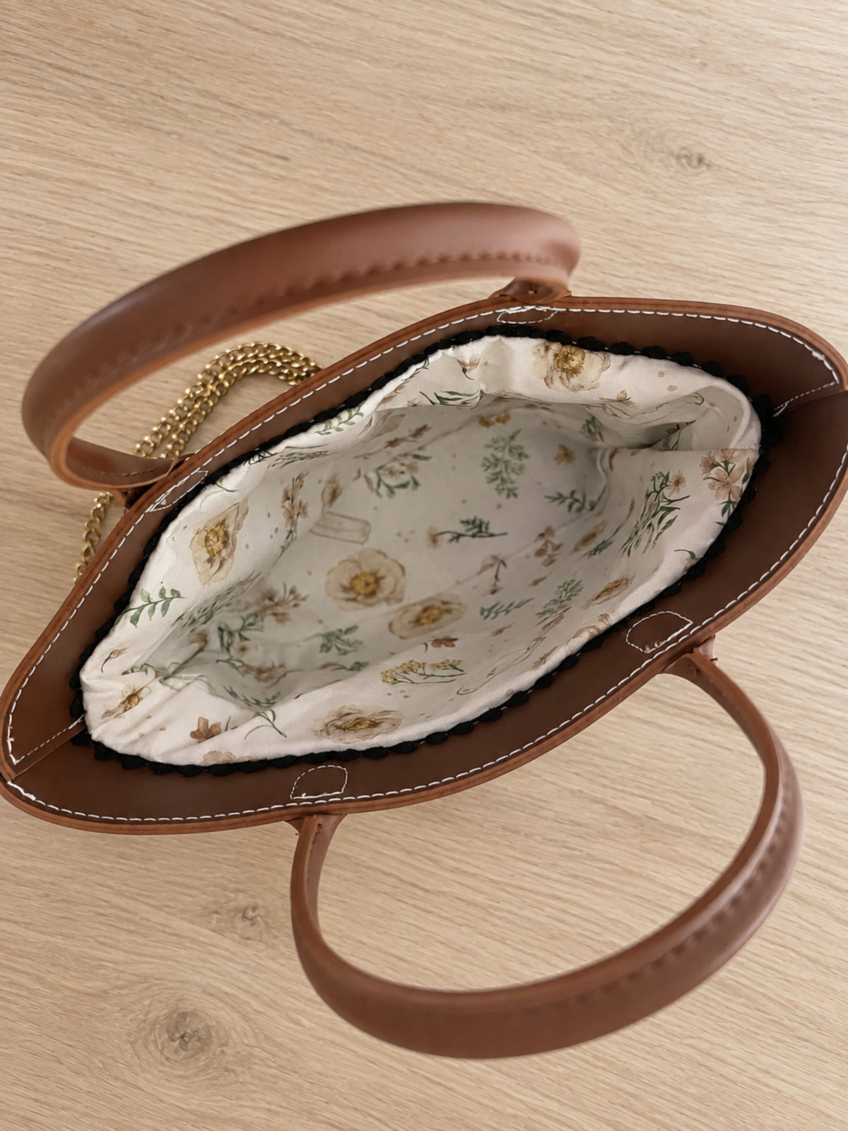 Crochet Tote Handbag | Black/Tan Wildflorals