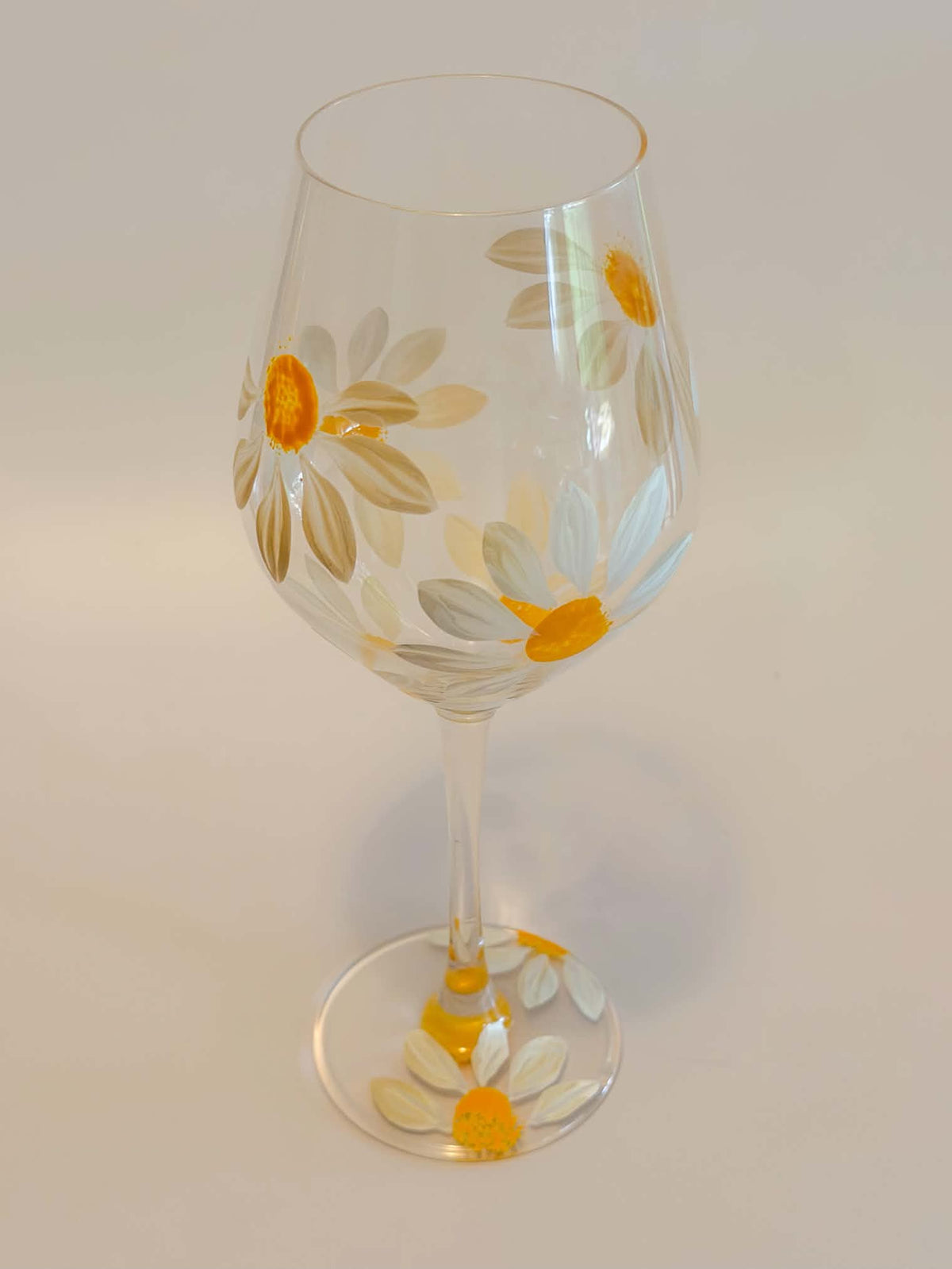 Hand-painted Wine Glass - Daisy