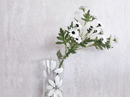 Hand-painted Hourglass Vase | Mono Daisy